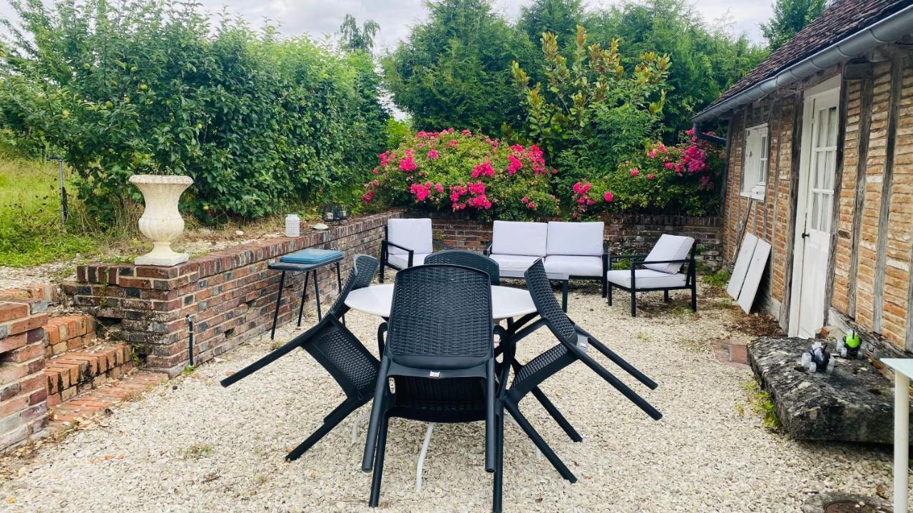 Le Gite De Saint Phal Exterior foto