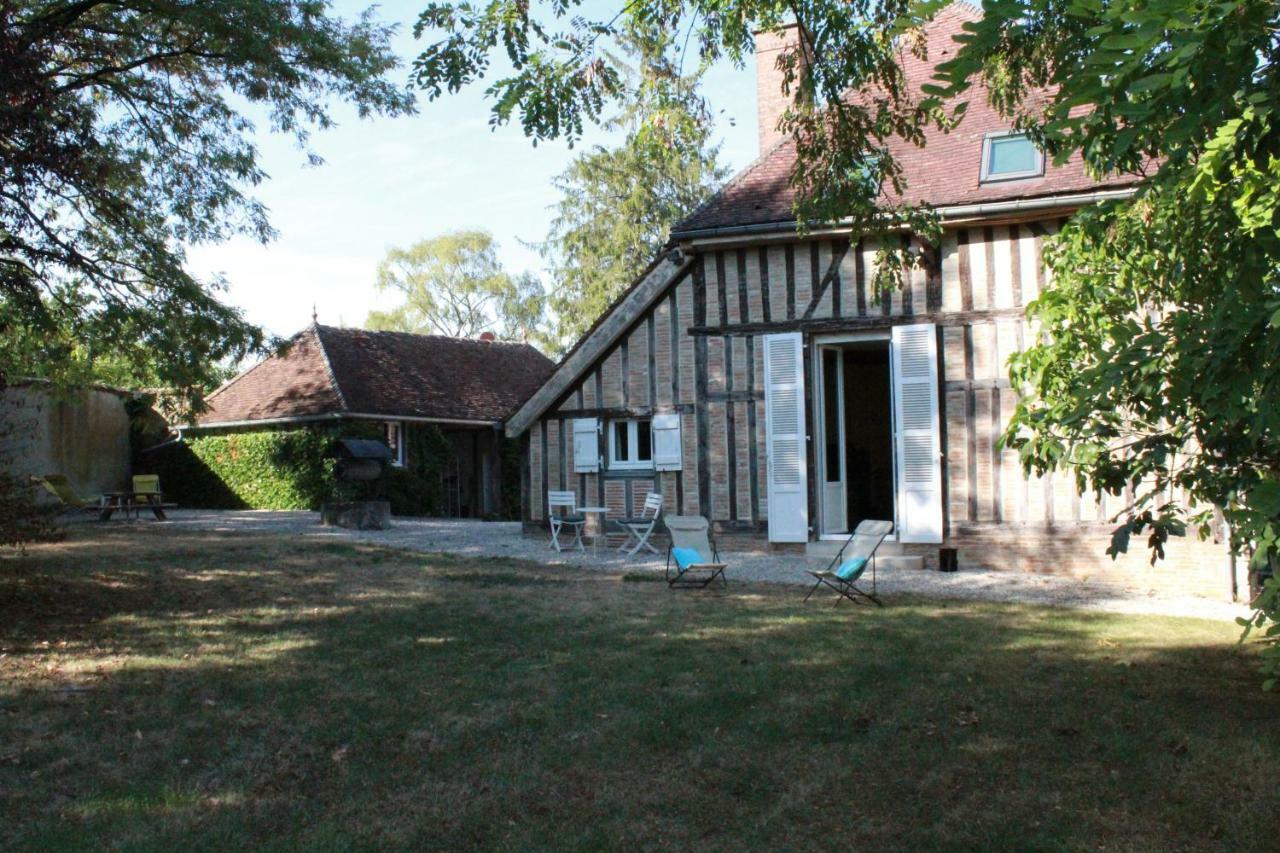 Le Gite De Saint Phal Exterior foto