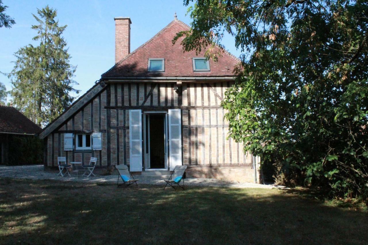 Le Gite De Saint Phal Exterior foto